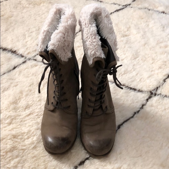 Boutique 9 Lace up Fur Lined Wedge boots - Picture 2 of 4